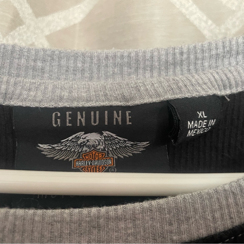 Long sleeve tee - Picture 2 of 3